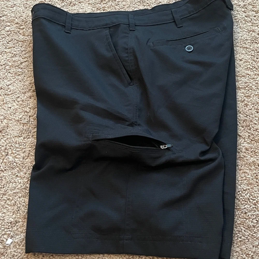 Champion Black Patterned Athletic Shorts Size 34W‎